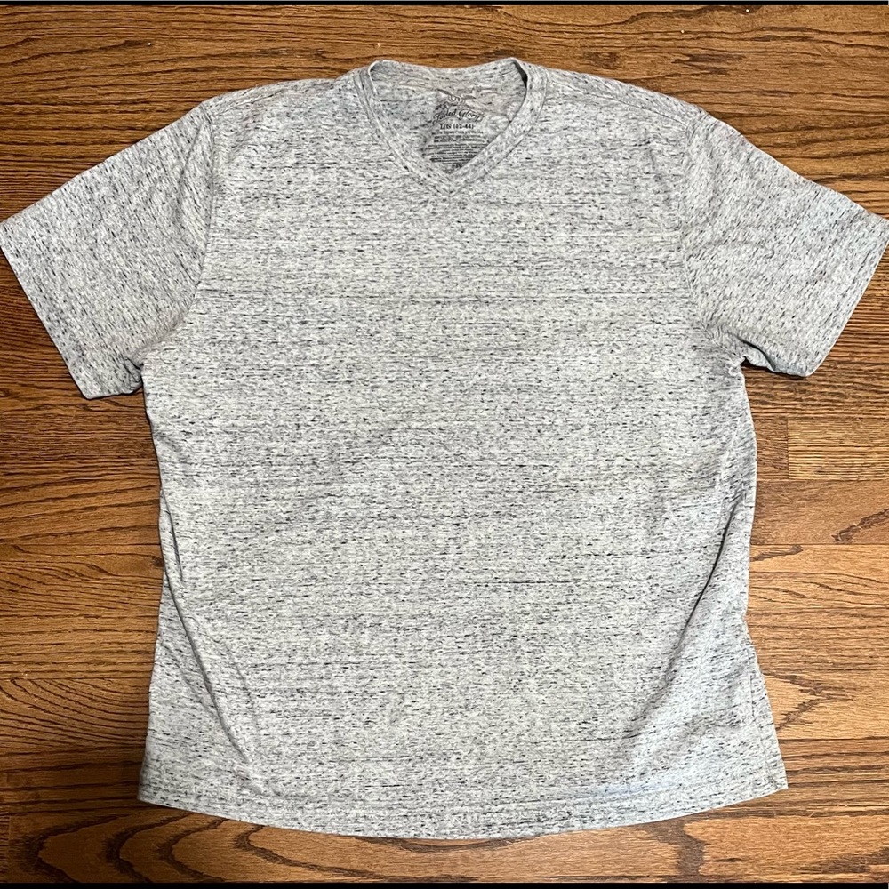 Faded Glory V neck t shirt